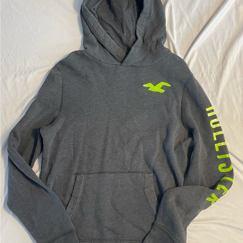Hollister Grey and Green large pullover sweatshirt